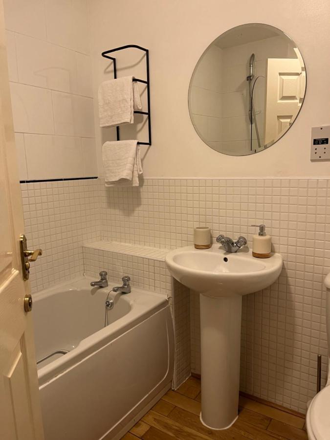 Homely 2 Story Cathedral City Apartment Durham Ngoại thất bức ảnh